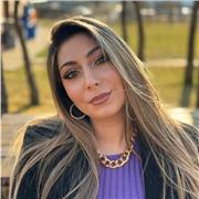 Giovane neolaureata in Scienze della Mediazione linguistica, offre lezioni private di inglese, spagnolo, francese, italiano per stranieri (e materie letterarie in generale)
